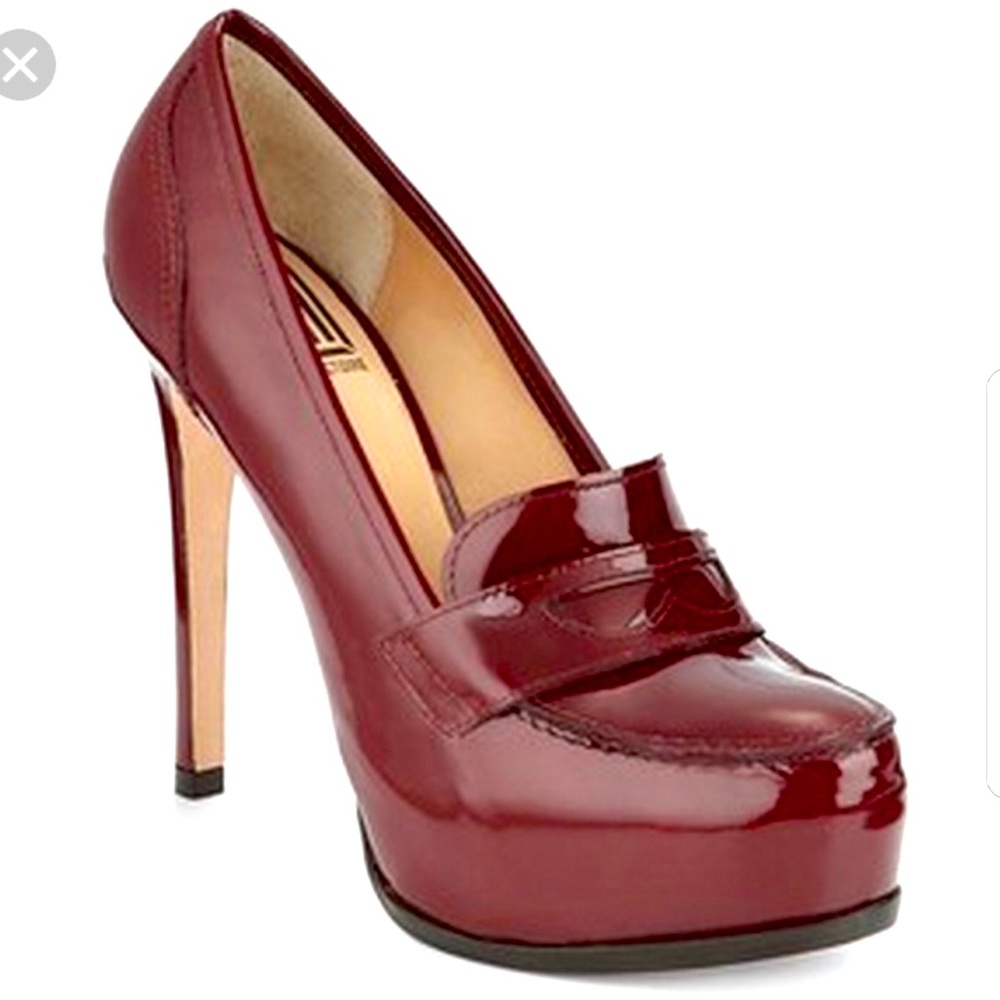 Gorgeous Pour La Victoire Patent Leather Burgundy Platform Heels❣️ - Picture 4 of 16